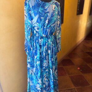 NWT! Différentes Blue Leaf Print Silk Maxi Dress  Size: S |